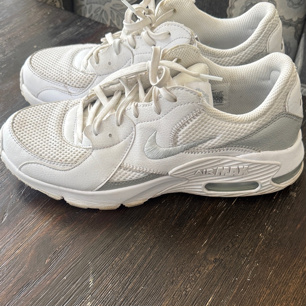 Nike Air Max Sneakers in White and Light Gray